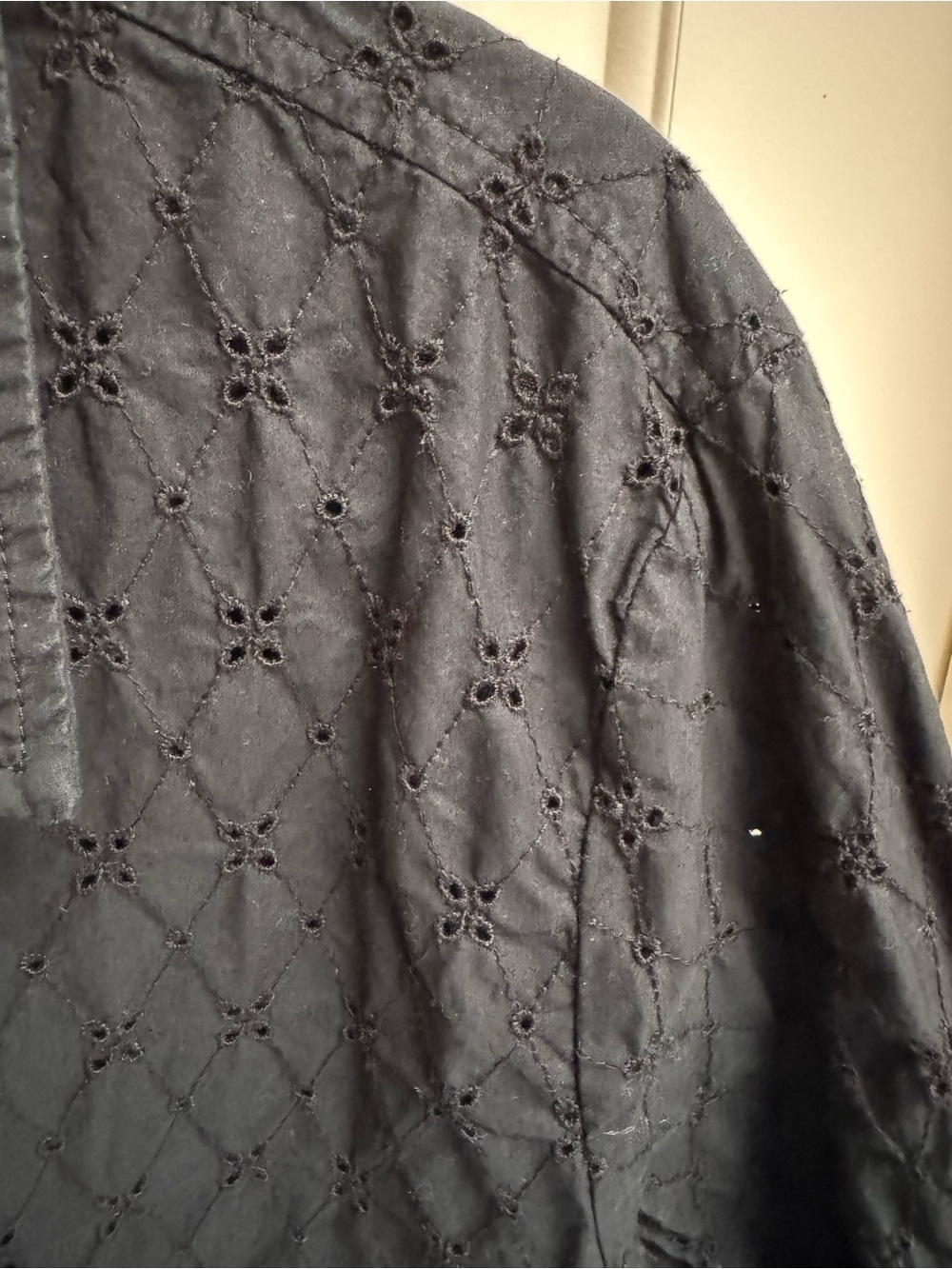 GAP Black Eyelet Button-Down Shirt - Picture 3 of 5